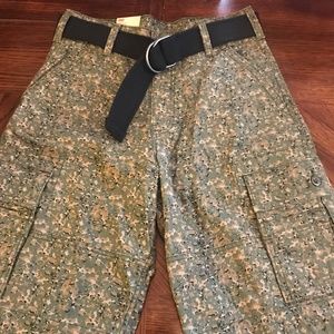 Levi's Cargo Camo Shorts W/Belt Size W 29